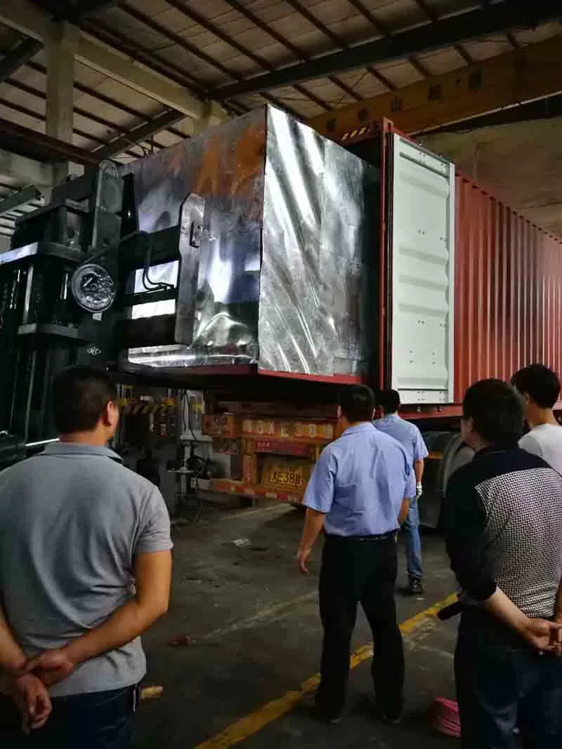 hydraulic press machine were shipped to Vietnam